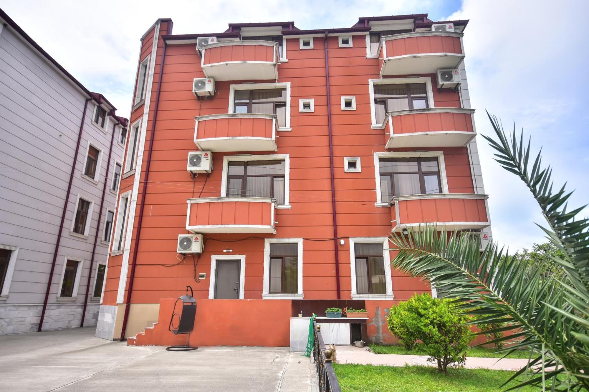 Family Apartments In Батуми Екстериор снимка